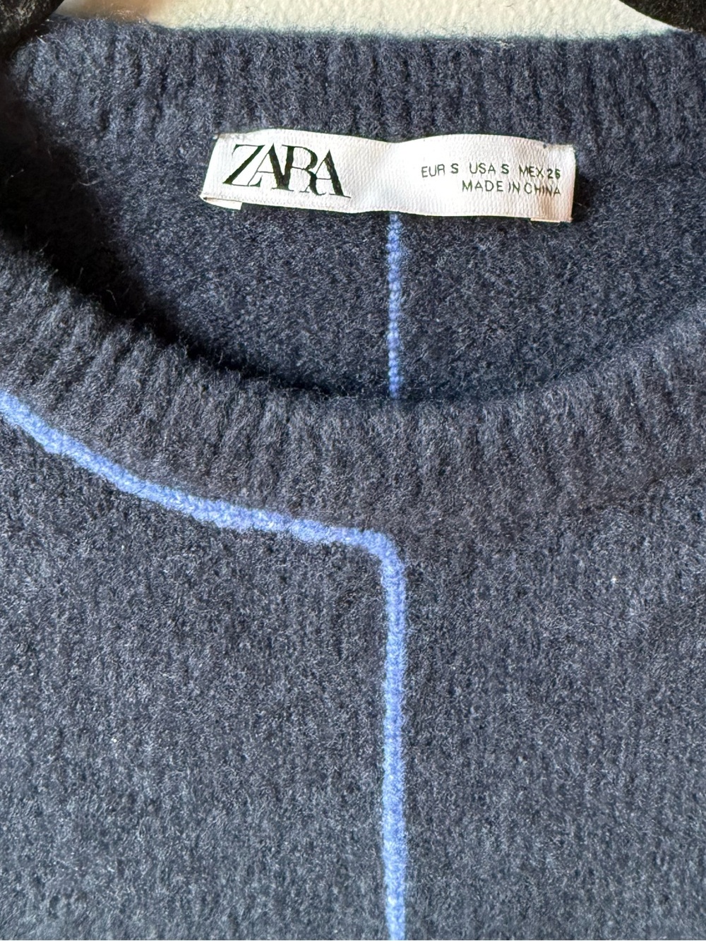 ZARA SWEATER - Picture 3 of 4